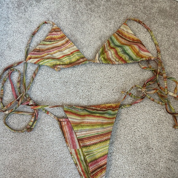 Frankies bikinis string bikini set - Picture 1 of 2